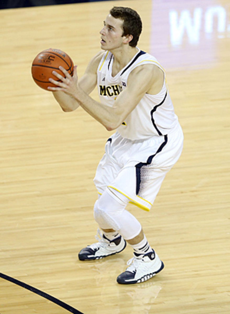 With the help of his father, Nik Stauskas remade his shooting form before high school.