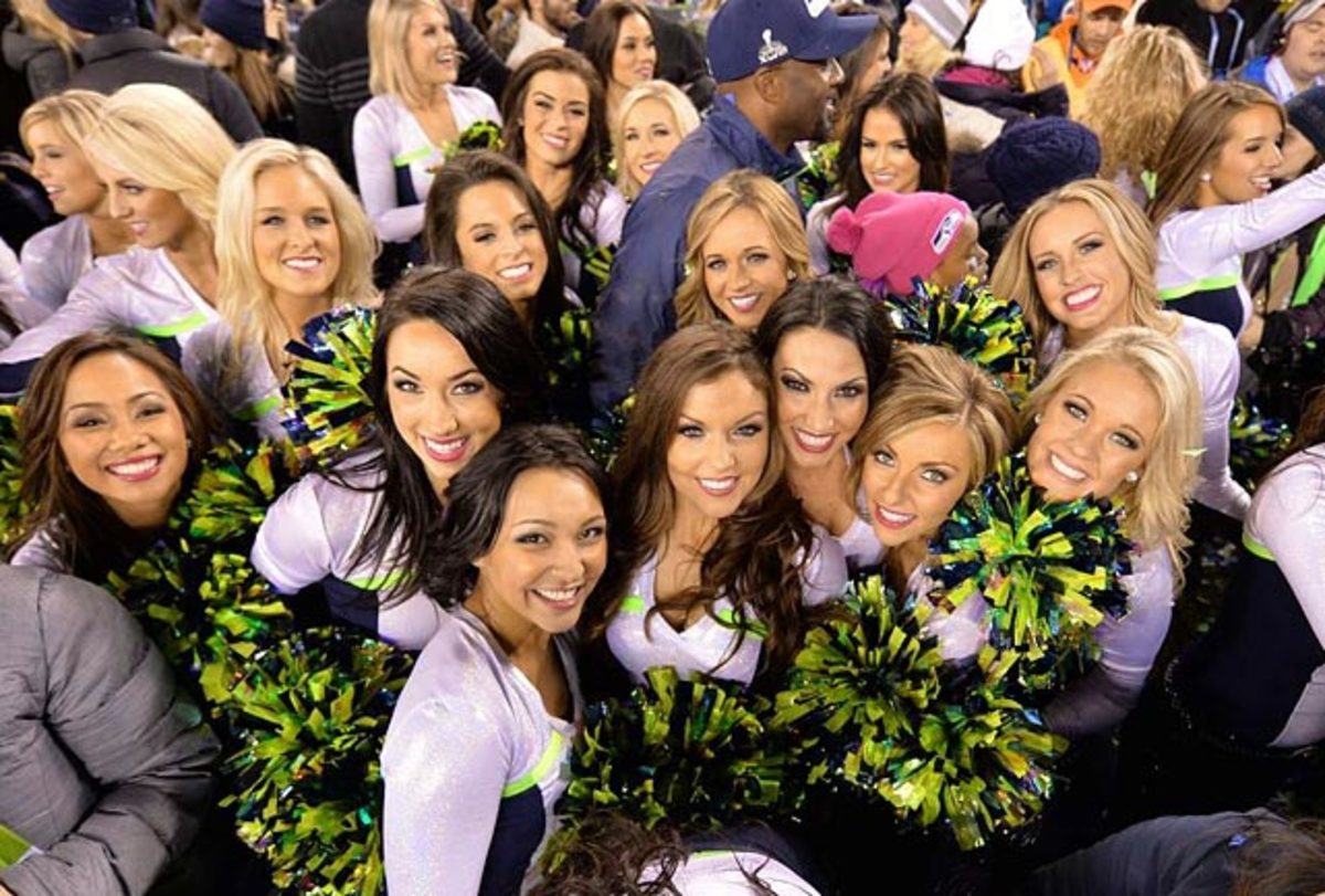 140203165110-seattle-seahawks-super-bowl-xlviii-cheerleaders-op6b-125647-mid-single-image-cut.jpg