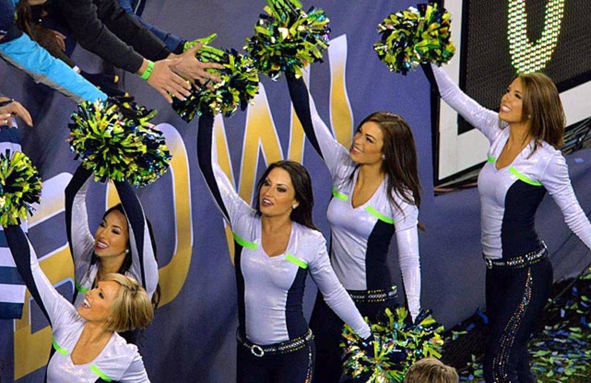 140203165136-seattle-seahawks-super-bowl-xlviii-cheerleaders-op6i-43600-mid-single-image-cut.jpg