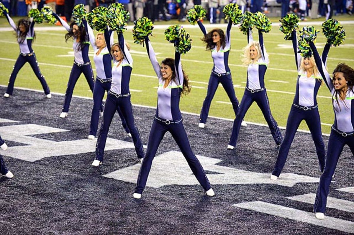 140203165100-seattle-seahawks-super-bowl-xlviii-cheerleaders-op6b-123303-mid-single-image-cut.jpg