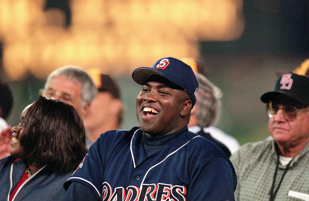 2001-tony-gwynn-001240308.jpg