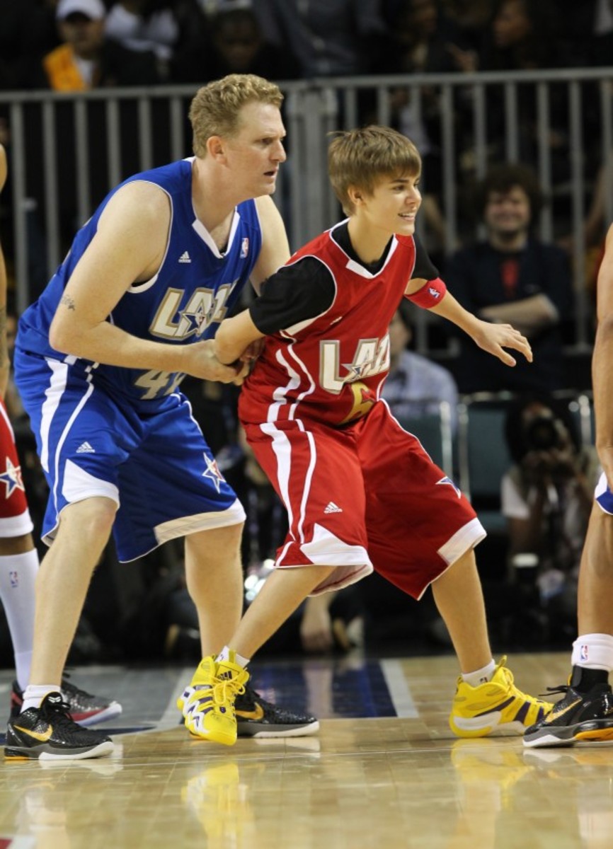 Embarrassing for all parties involved. (via Getty Images)