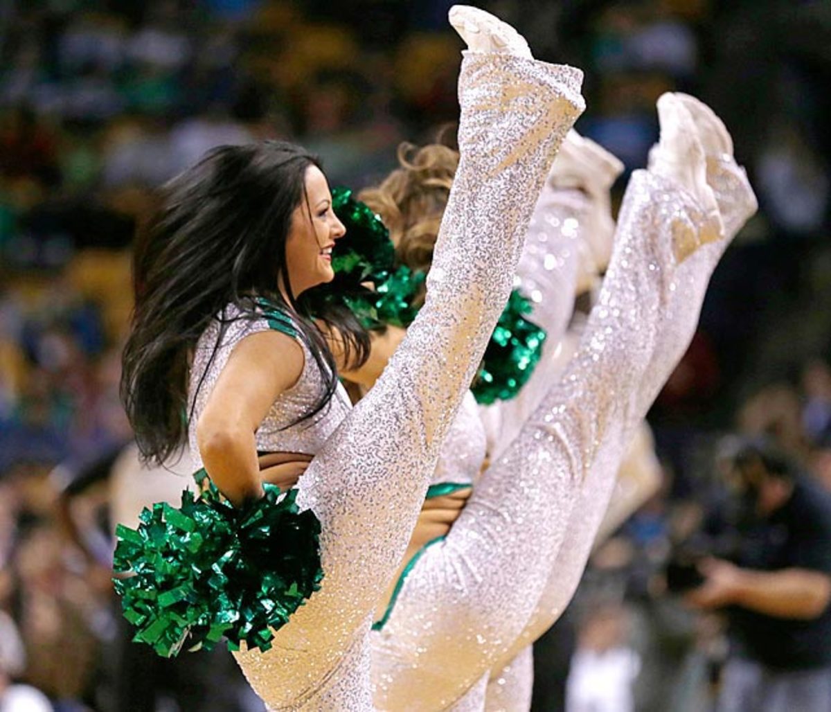 140317121420-boston-celtics-dancers-704e5a5c551e4158adf1827d32b1ce8f-0-single-image-cut.jpg