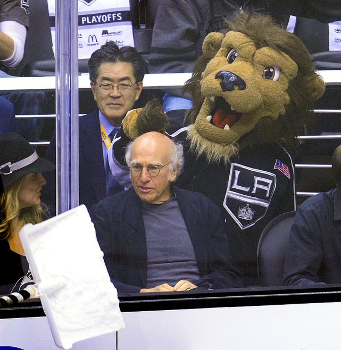 140425113435-larry-david-kings-mascot-single-image-cut.jpg