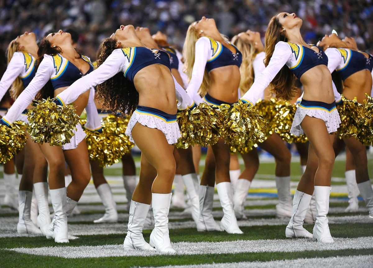 San-Diego-Charger-Girls-cheerleaders-X159031_TK1_1573.jpg