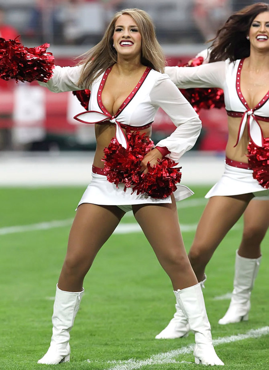 Arizona-Cardinals-cheerleaders-YP4_5933.jpg
