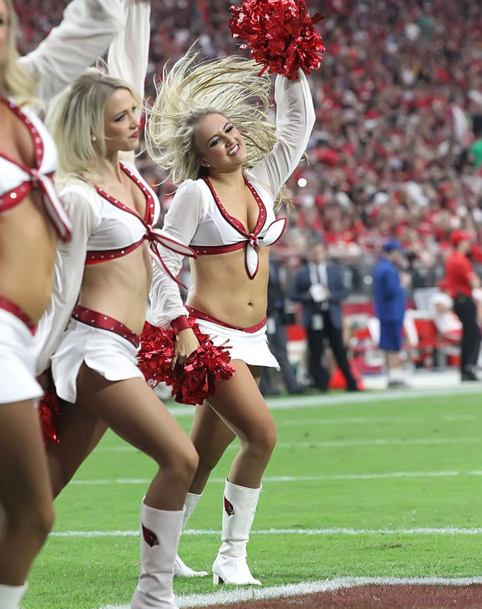Arizona-Cardinals-cheerleaders-YPP_9582.jpg