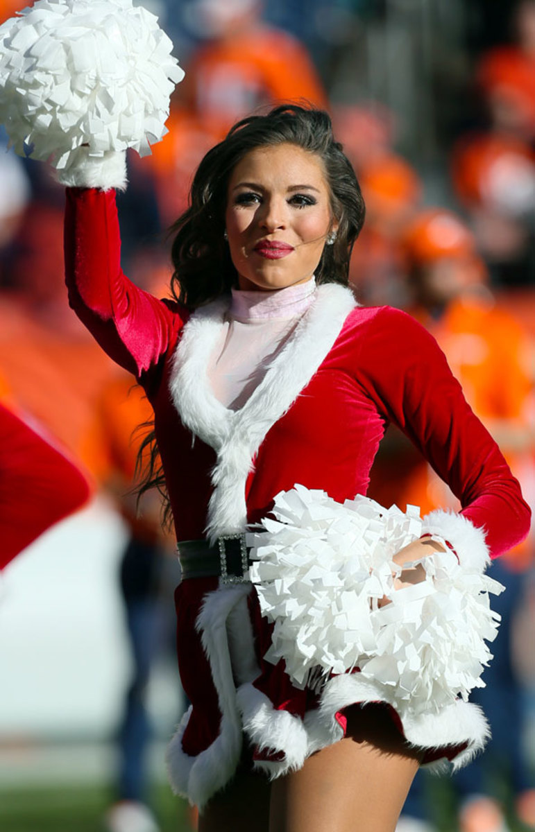 Denver-Broncos-cheerleaders-252141207005_Bills_at_Broncos.jpg