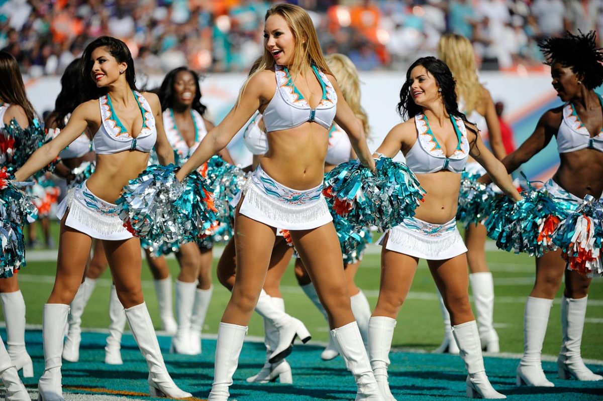 Miami-Dolphins-cheerleaders-796141207036_Ravens_at_Dolphins.jpg