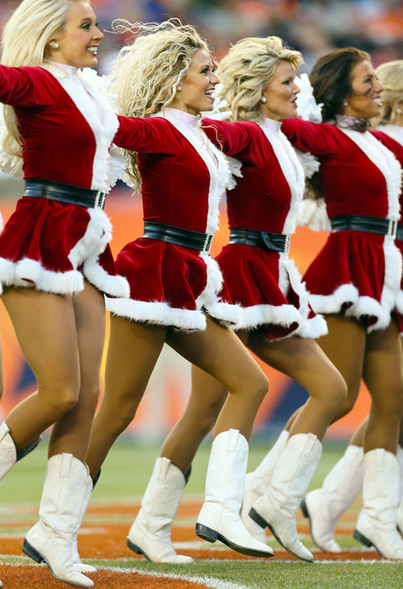 Denver-Broncos-cheerleaders-252141207035_Bills_at_Broncos.jpg