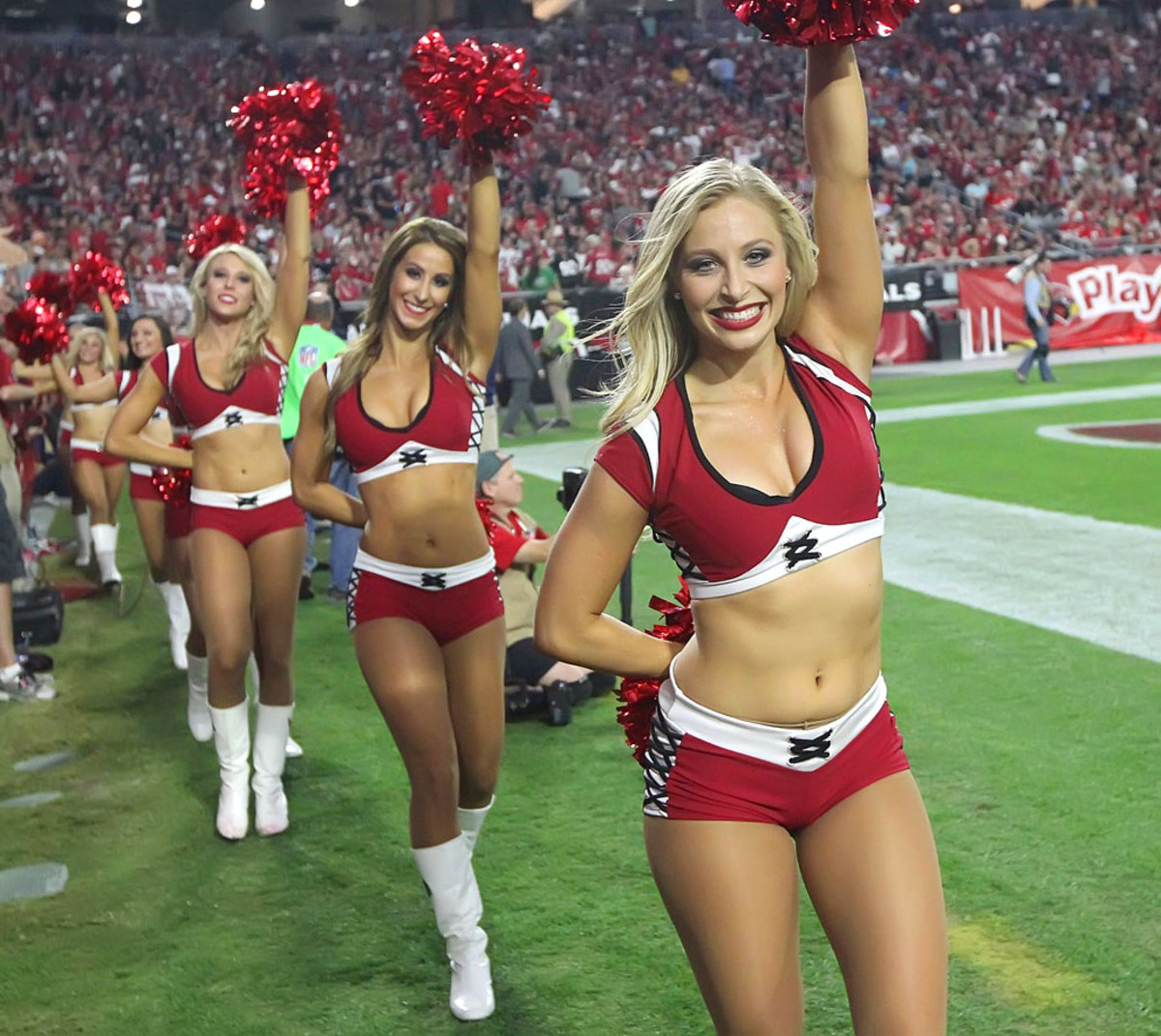 Arizona-Cardinals-cheerleaders-BY4_8325.jpg