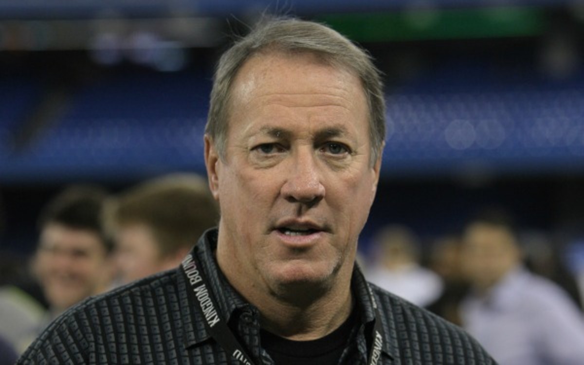 Hall of Famer Jim Kelly is home after completing his first round of chemotherapy. (Tom Szczerbowski/Getty Images)