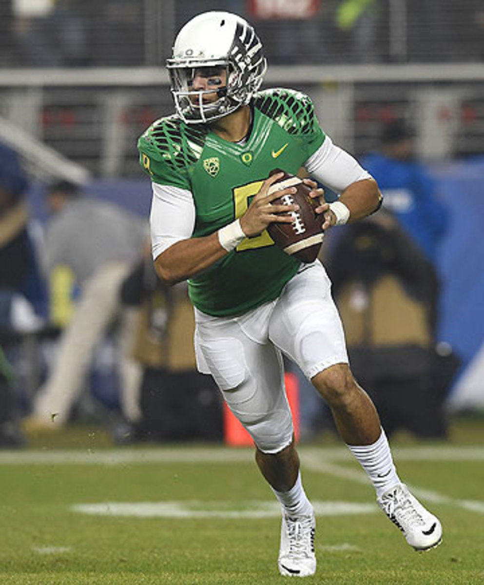 Is Marcus Mariota the answer to what ails the Jets? They might not have a pick high enough in the 2015 draft to find out. (Thearon W. Henderson/Getty Images)