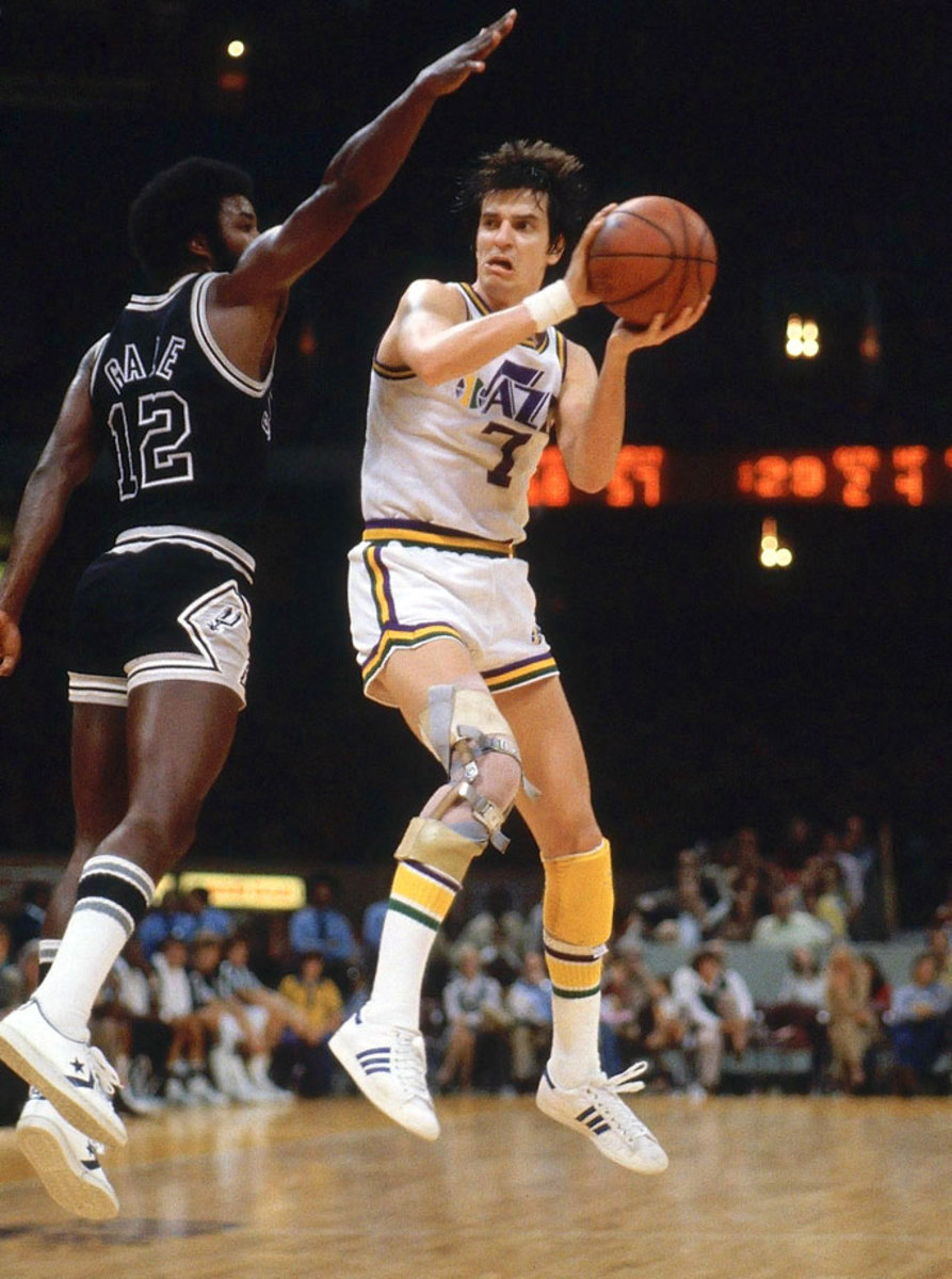 Pete-Maravich-001300483.jpg