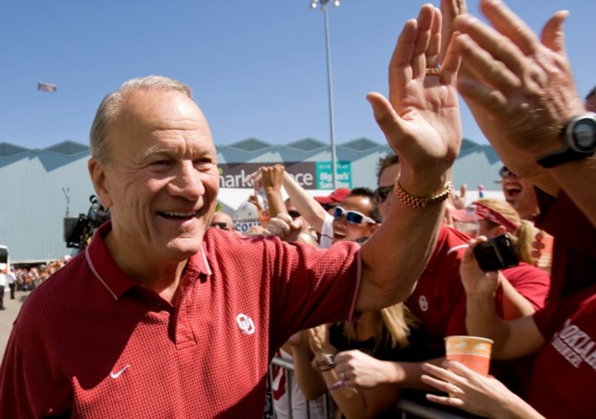 Barry Switzer coached Oklahoma to three national championships. (Getty Images)