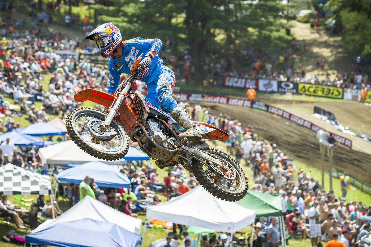 P-20140811-00081_HiRes JPEG 24bit RGB.jpg