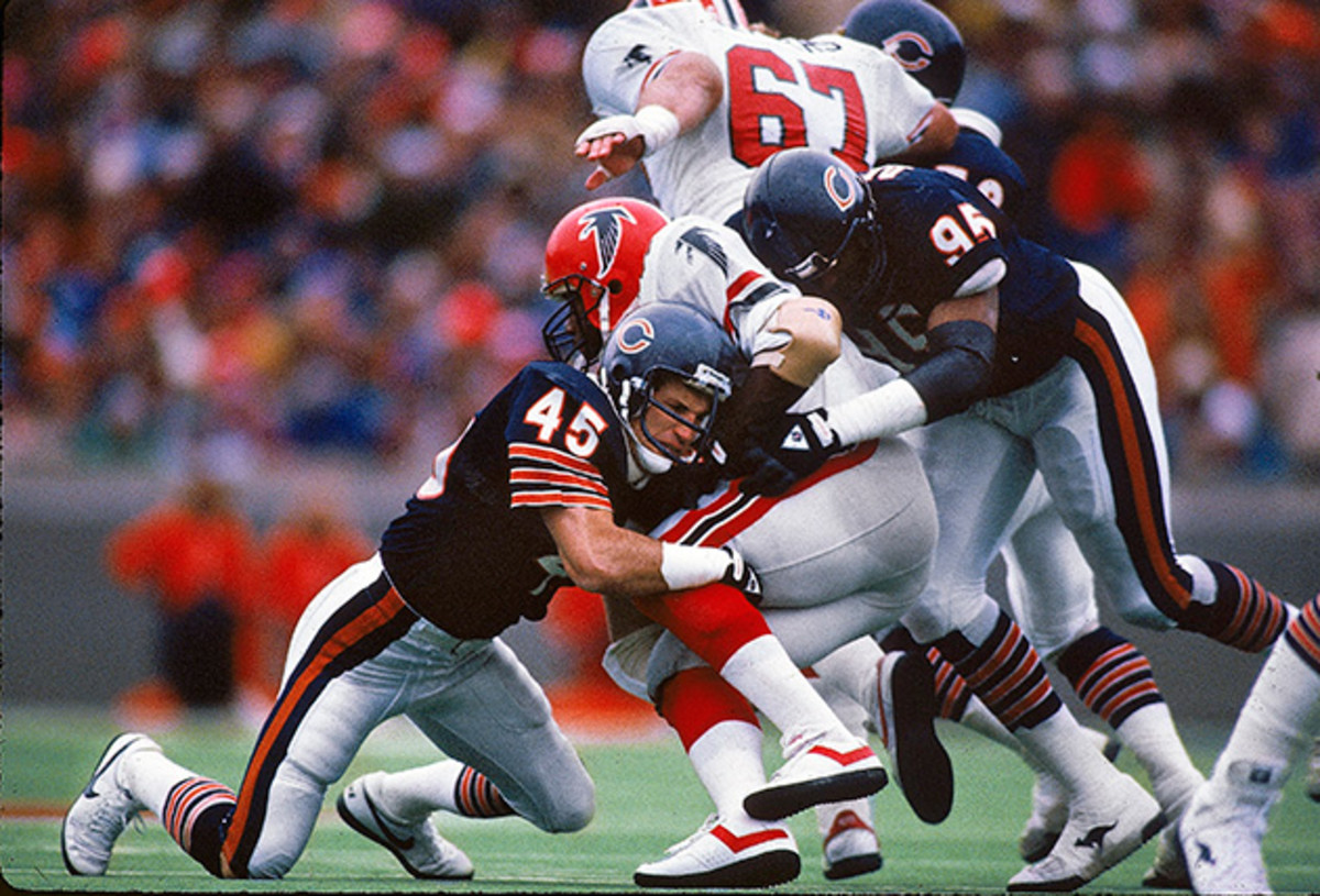 Fencik (45) was a vital part of the dominant defense that led Chicago to the 1985 NFL title.