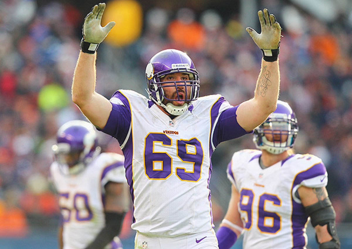 Jared Allen could be on the move with the Vikings sitting 1-6.