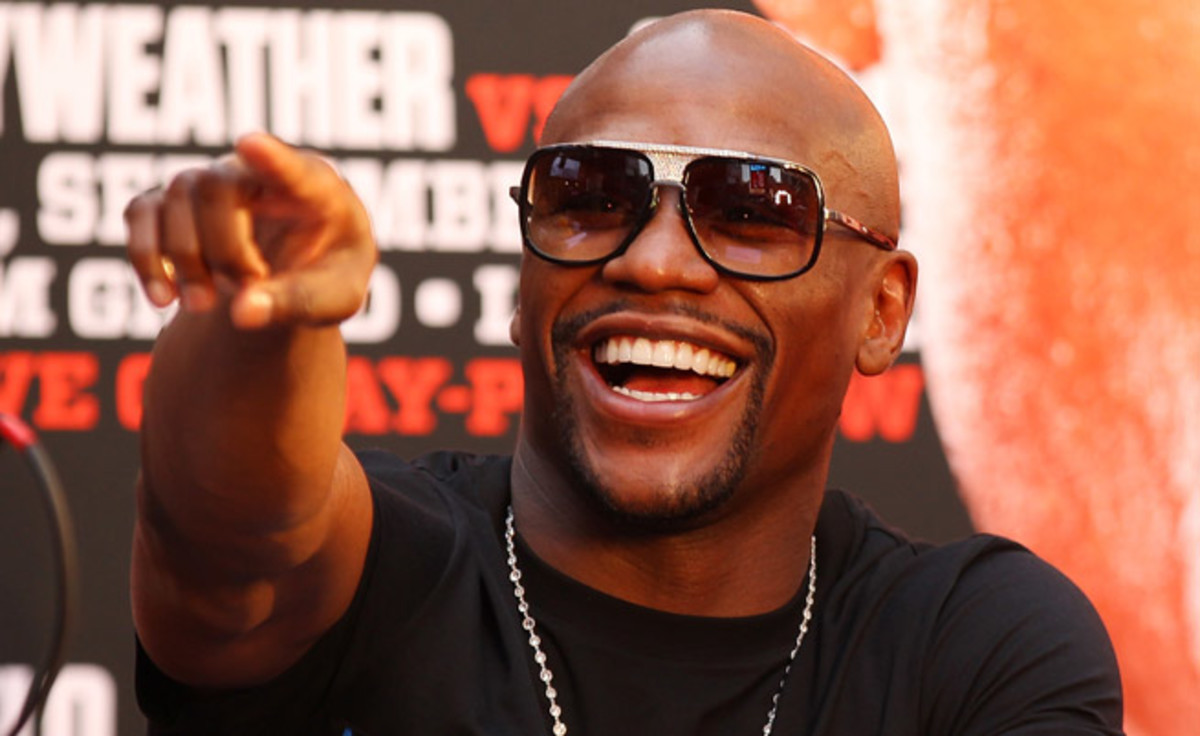 Floyd Mayweather will fight Canelo Alvarez at the catchweight of 152 pounds in September.