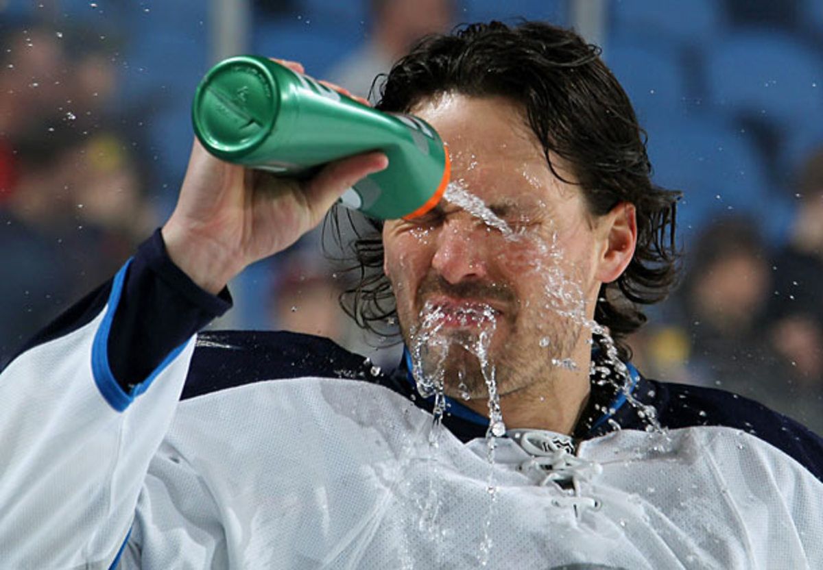 NHL free agent defenseman Ron Hainsey