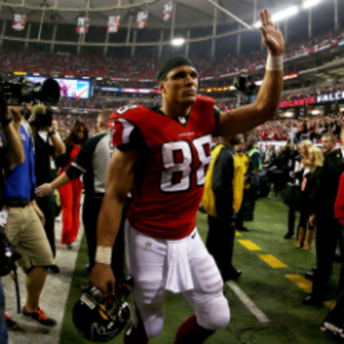 Not done yet? The Falcons are reportedly lobbying Tony Gonzalez to play one more season. (Mike Ehrmann/Getty Images)