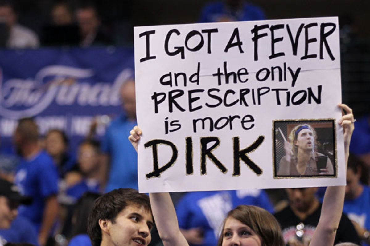 Dirk Nowitzki sign