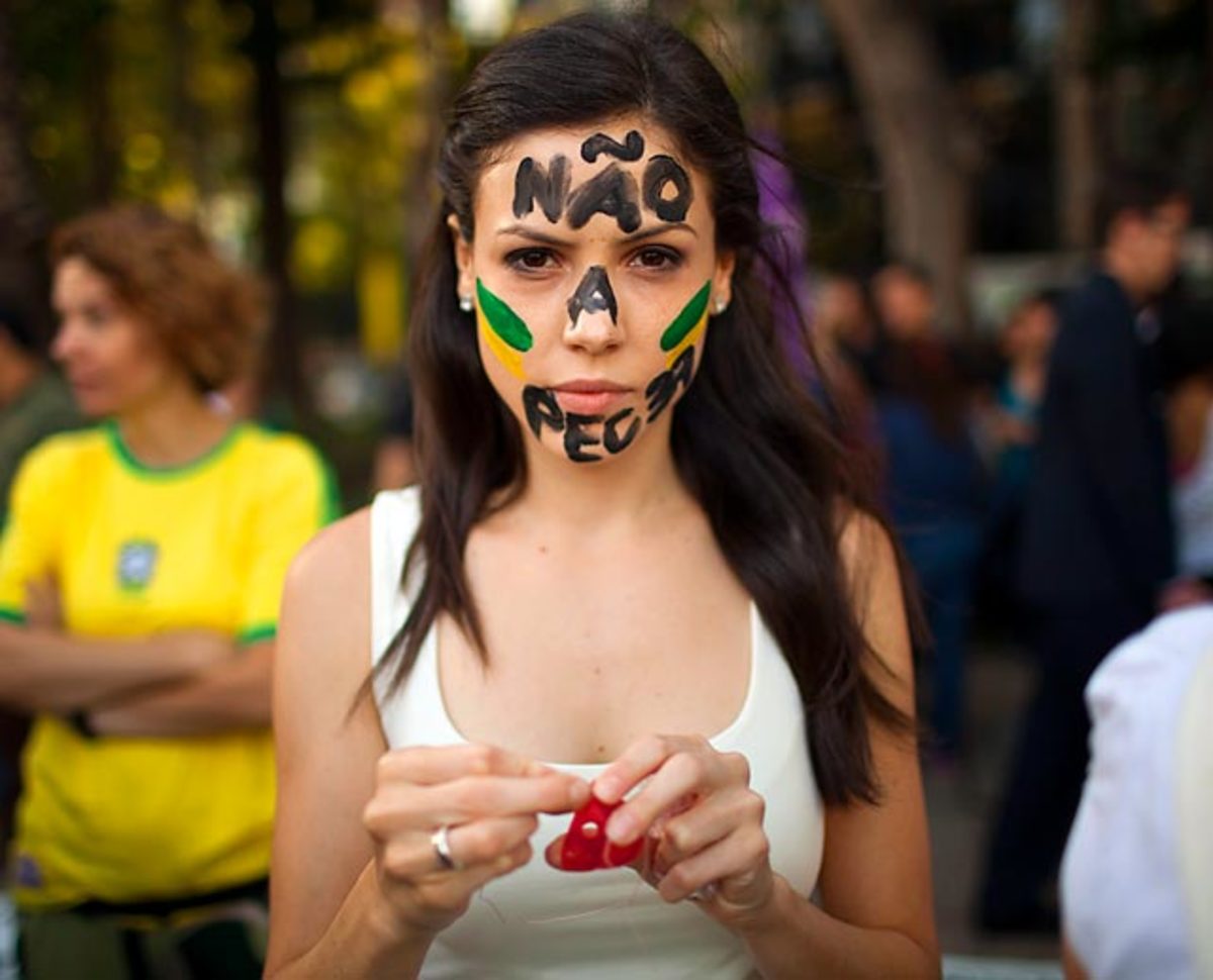 130619160146-brazil-protest-ba5fb-0-single-image-cut.jpg