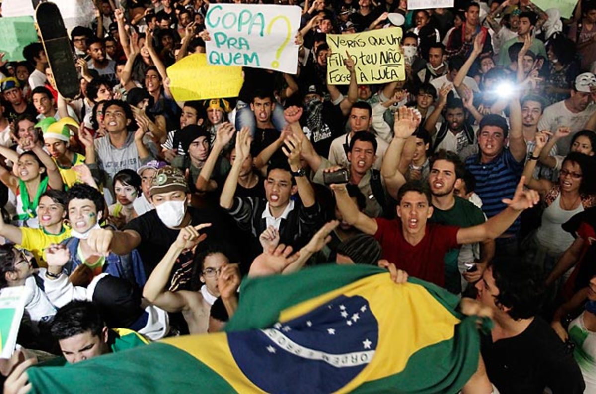 130619154529-brazil-protest-93c4127c752c1-0-single-image-cut.jpg