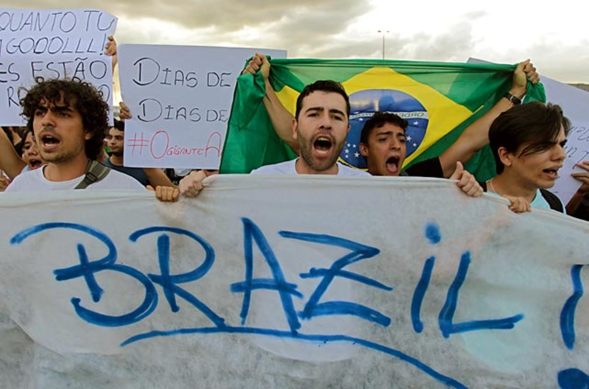 130619154539-brazil-protest-b56346bbe0e-0-single-image-cut.jpg