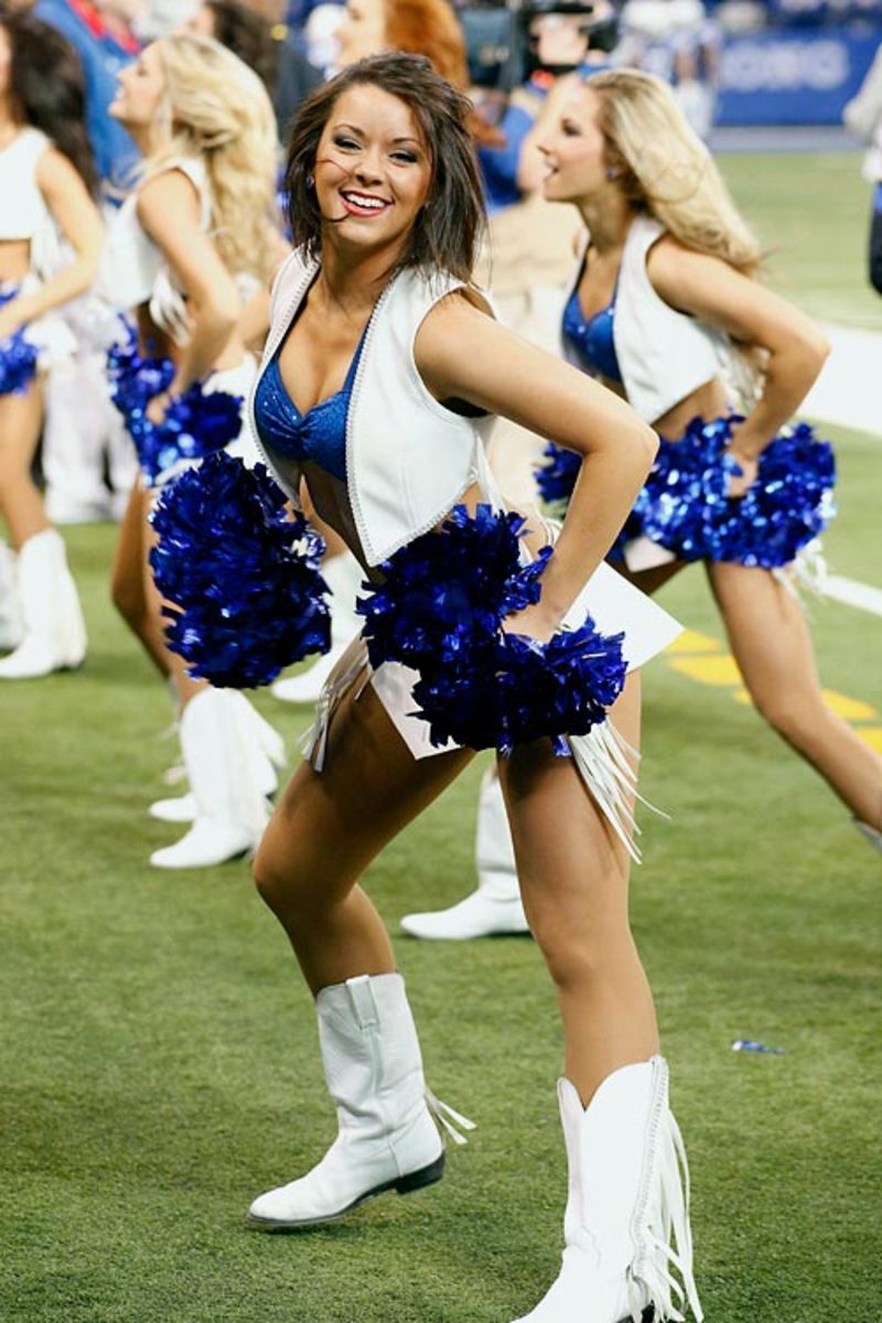 131230171740-indianapolis-colts-cheerleaders-dbf13122901jaguarsr-at-colts12-single-image-cut.jpg