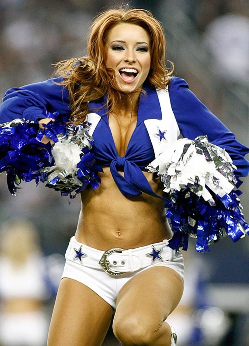 131230171652-dallas-cowboys-cheerleaders-bar1312291642-eagles-at-cowboys-single-image-cut.jpg