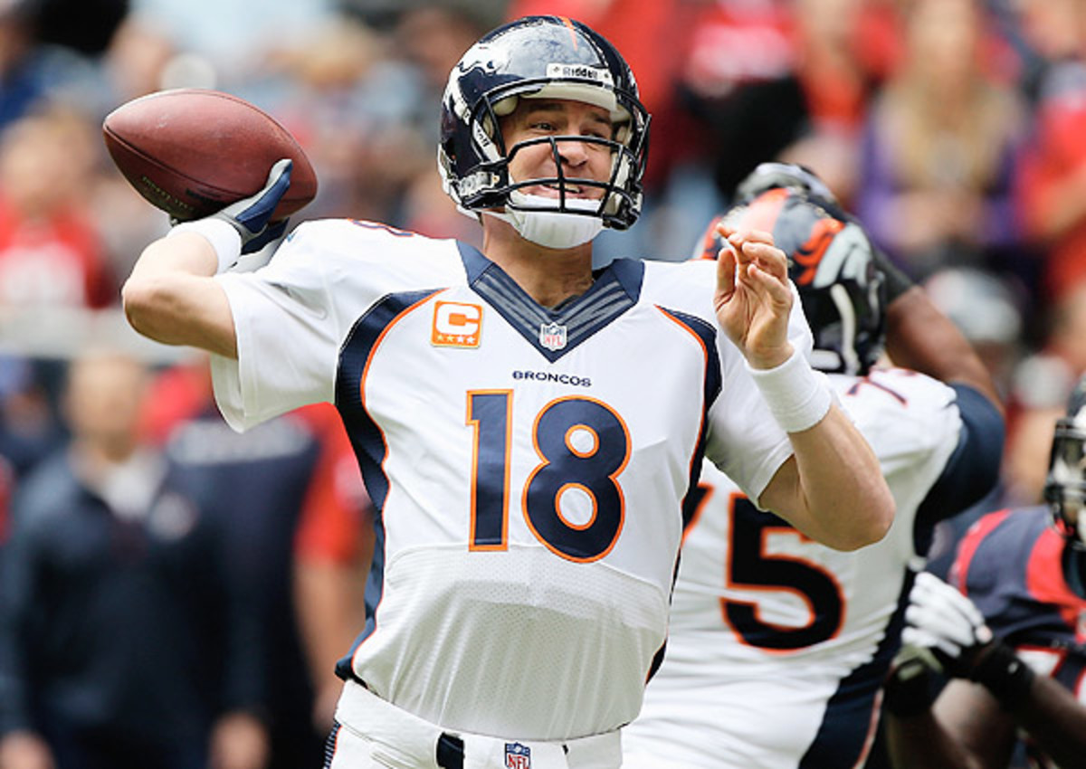Peyton Manning throws 51st TD pass of season, breaking Tom Brady's