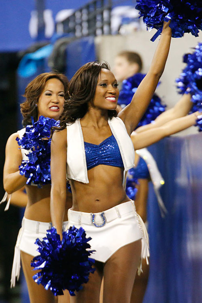 131230171743-indianapolis-colts-cheerleaders-dbf13122901jaguarsr-at-colts18-single-image-cut.jpg