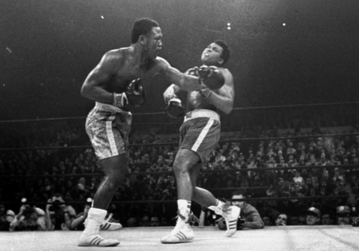 Joe Frazier knocked Muhammad Ali out in their 1971 Fight of the Century. (AP)