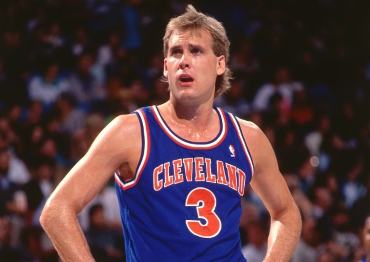 Craig Ehlo played 14 NBA seasons with the Rockets, Cavaliers, Hawks and SuperSonics. (Rocky Widner/NBAE via Getty Images)