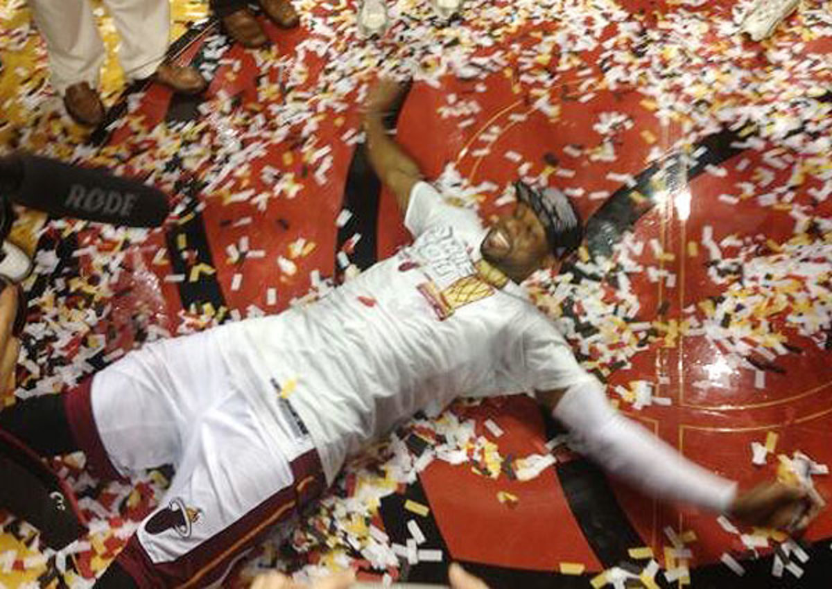 dwyane-wade-nba-title-miami-heat-celebration-confetti.jpg