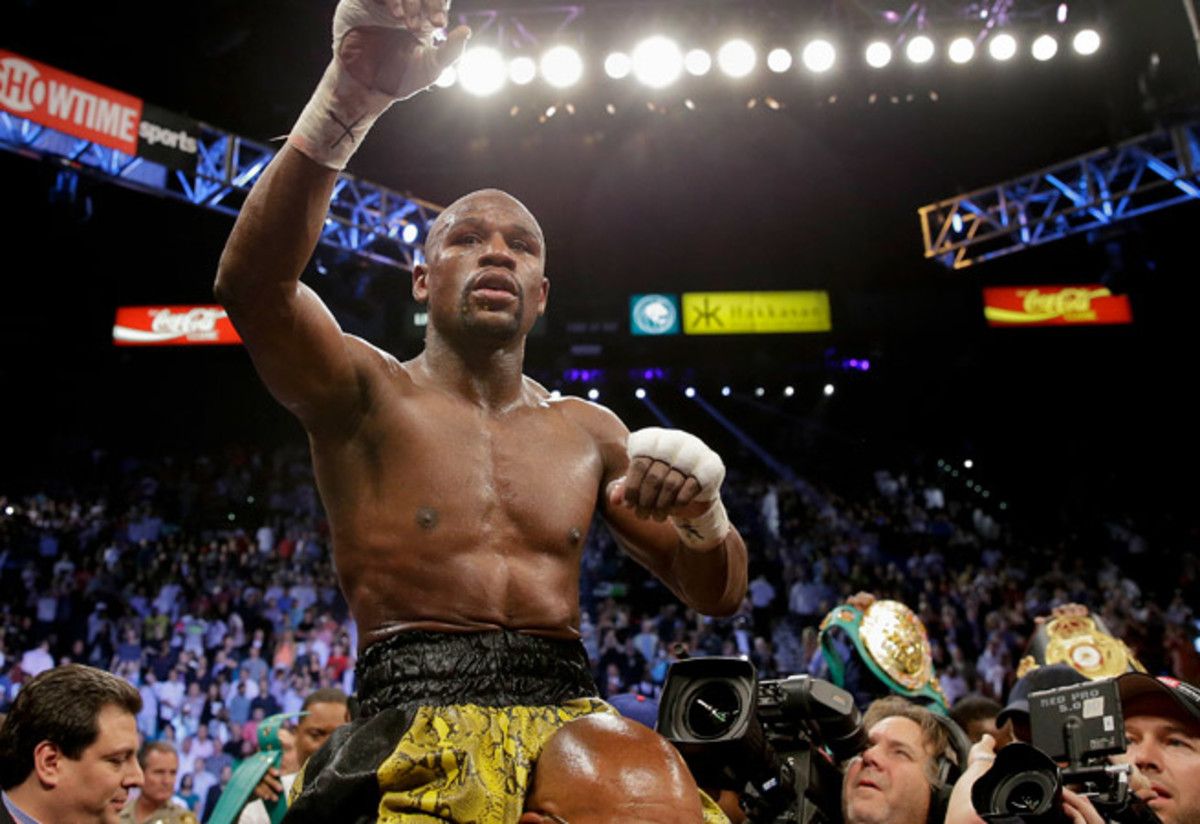 Floyd Mayweather pushed his record to 44-0 with a 12-round unanimous decision over Robert Guerrero.