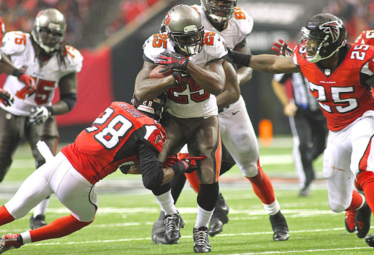 Mike James rushed for 45 yards on 14 attempts, and caught three passes for eight yards in Week 7.