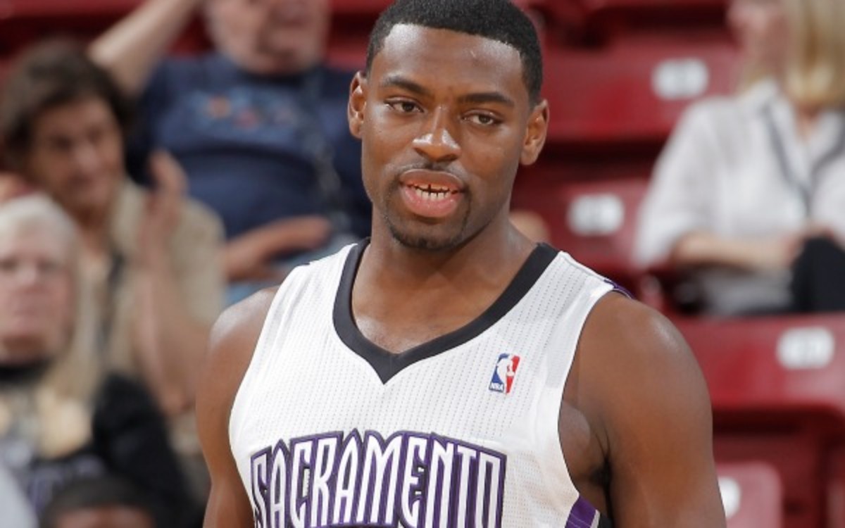 The Kings gave Tyreke Evans a one-year qualifying offer. (Rocky Widner/NBA/Getty Images)