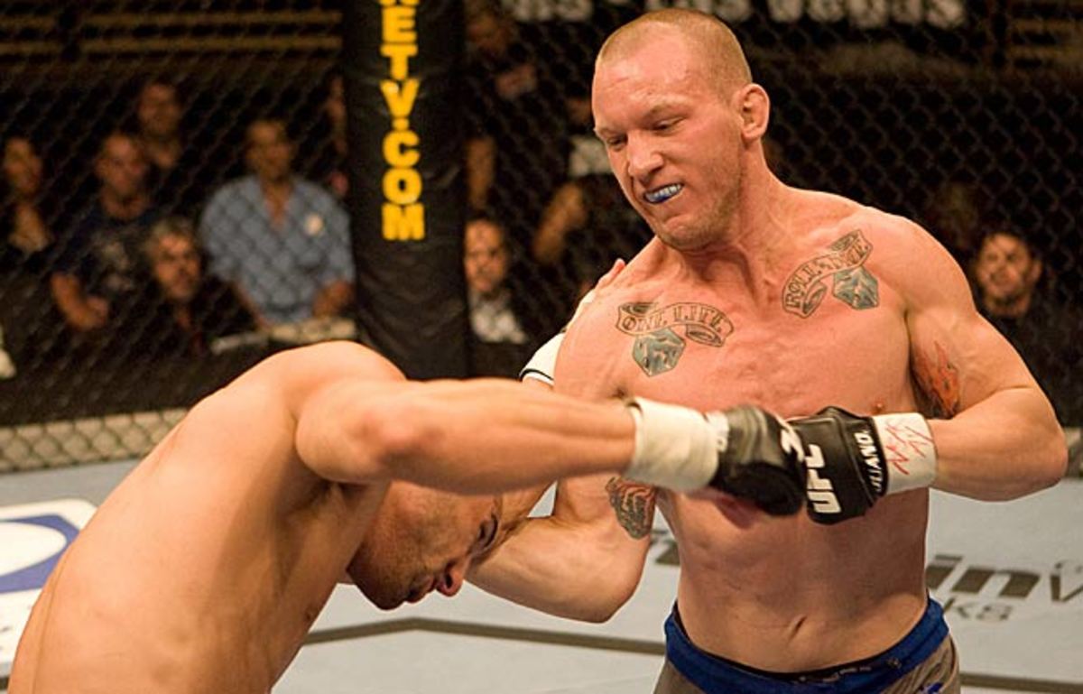 Gray Maynard (right) will put his 11-2-1 NC record on the line Saturday against Nate Diaz (16-9) in Vegas.