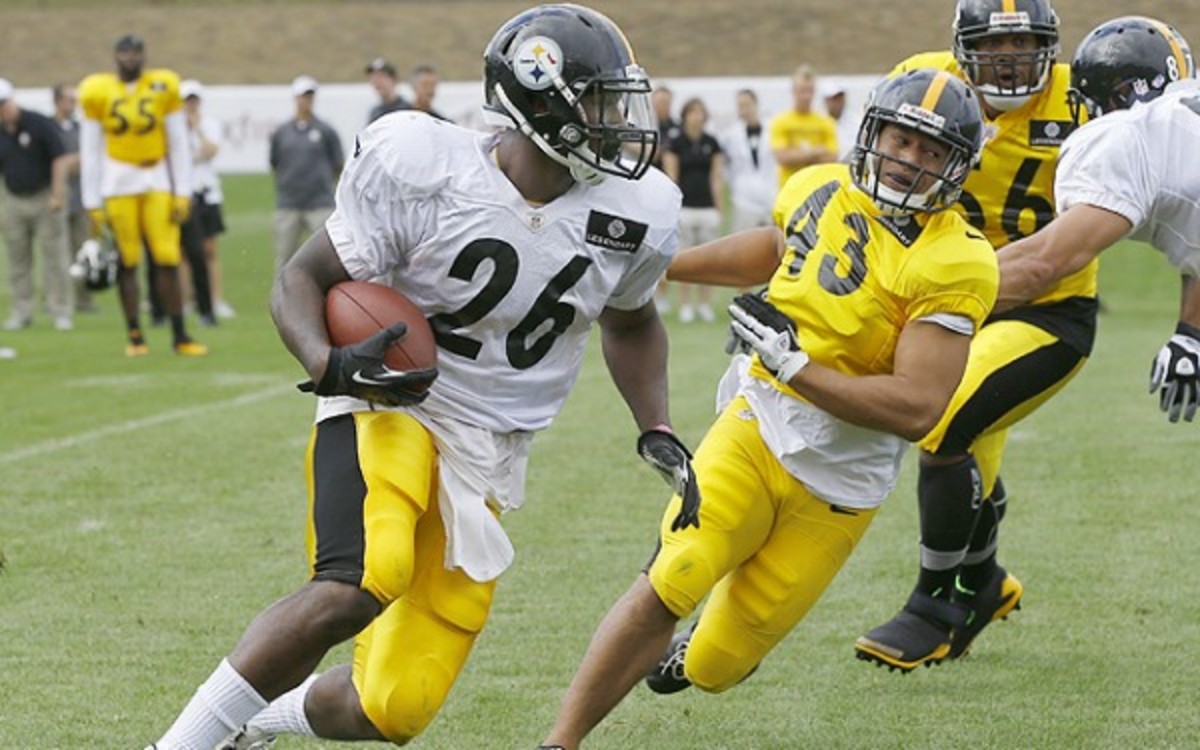 Steelers rookie running back Le'Veon Bell will miss about six weeks with a foot injury.  (AP Photo/Keith Srakocic)