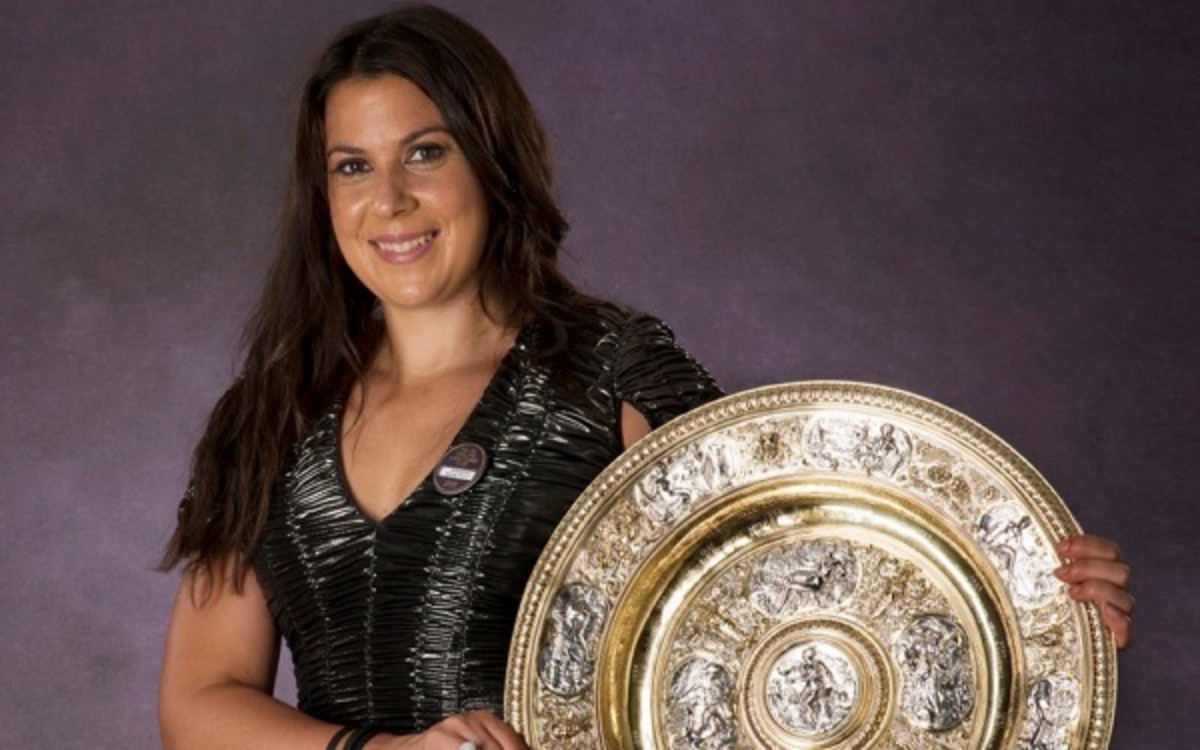 Wimbledon champ Marion Bartoli shocked the tennis world by announcing her retirement. (Getty Images)