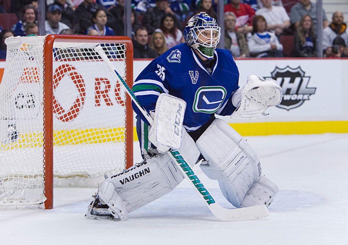 Vancouver Canucks can't solve Cory Schneider, Devils in 3-2 loss