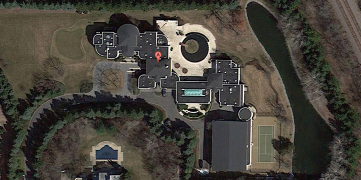 michael-jordan-mansion-1-b.jpg