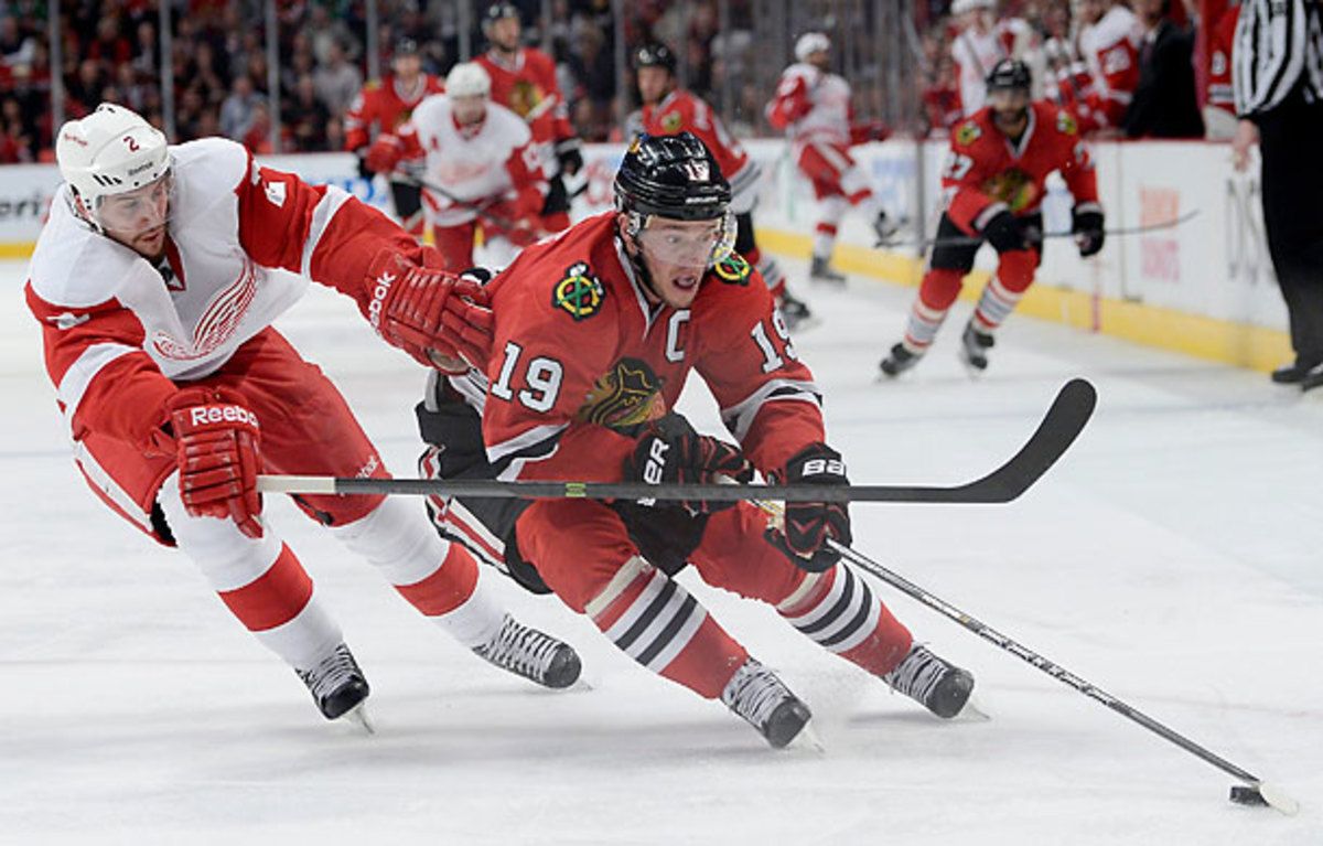 Jonathan Toews scored one of two power-play goals that sparked Chicago's Game 5 win. (Warren Wimmer/Icon SMI)