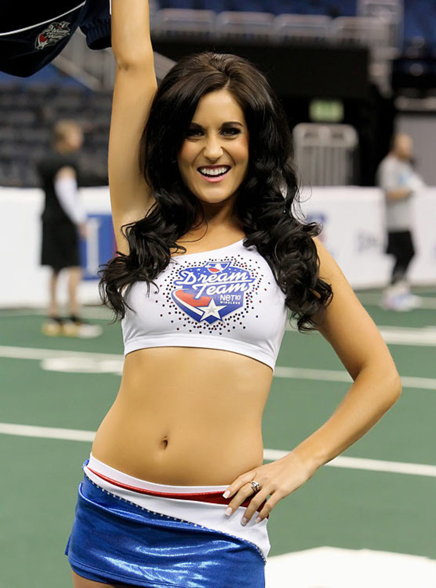 130819165312-162483-arena-bowl-by4-0039-single-image-cut.jpg