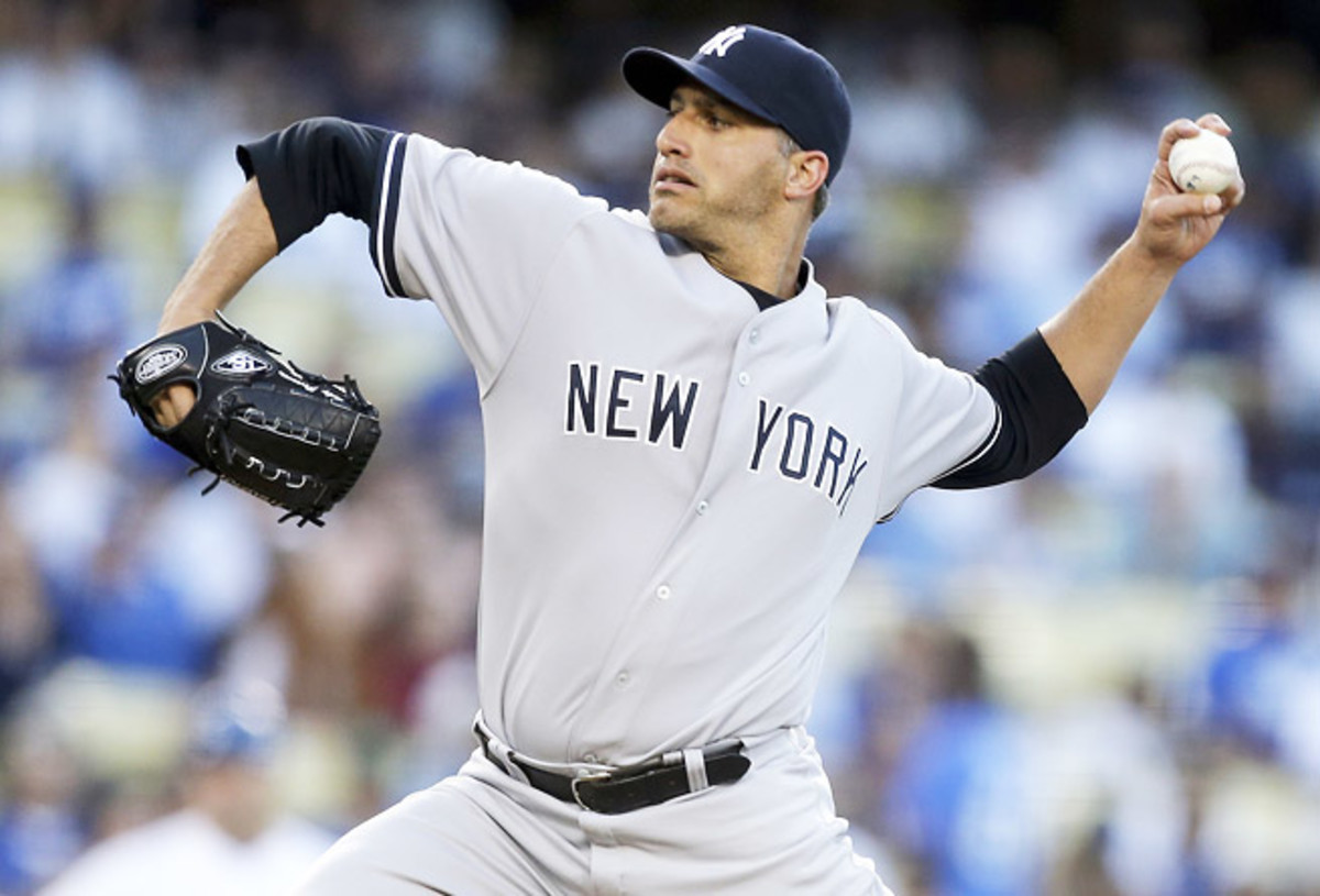 Yankees left-handed pitcher Andy Pettitte announced he will retire at the end of the season. 