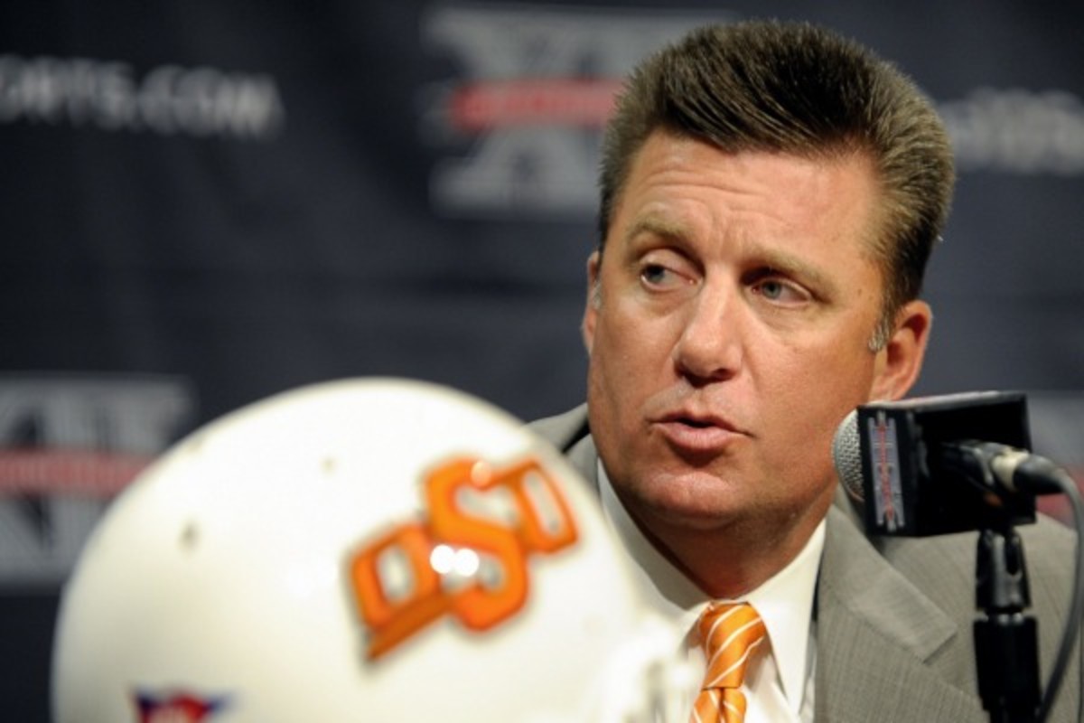 OSU head coach Mike Gundy has reportedly lost his LT for the season. (FWST/Getty Images)
