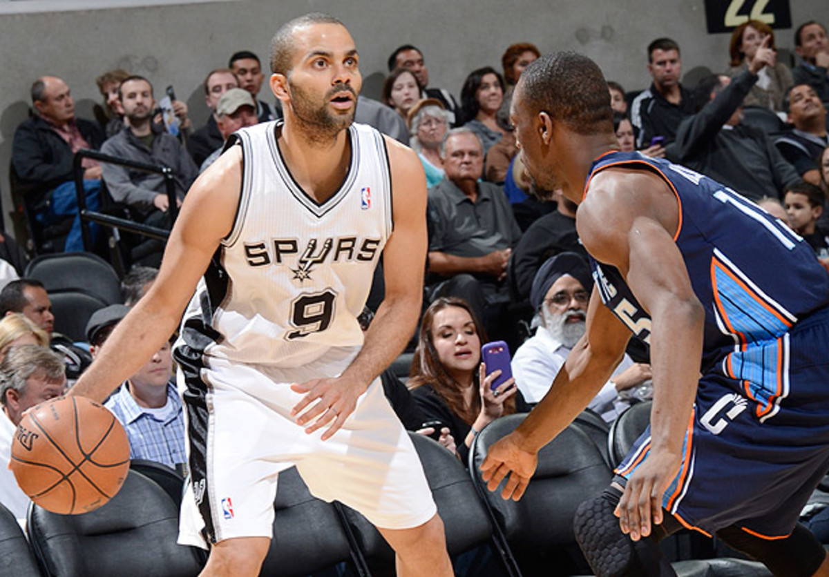 Tony Parker prepares to drive on the Bobcats