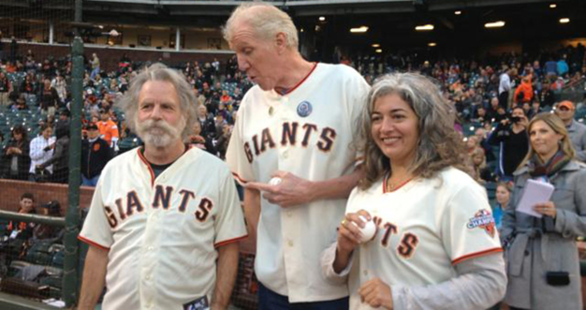 The Giants' Grateful Dead Tribute Night Featured Skeletal Bobbleheads
